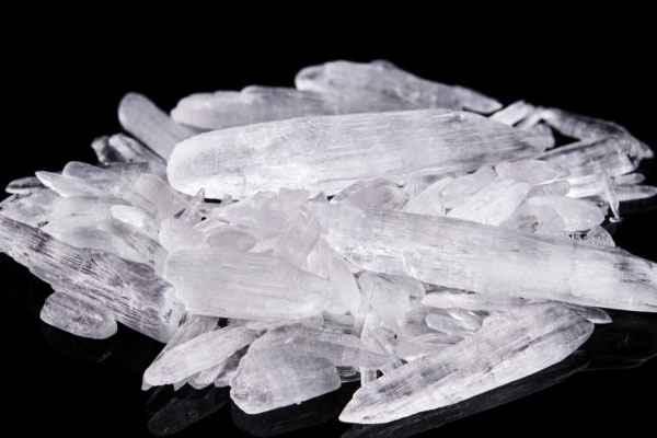Mkpụrụmmiri (Methamphetamin)